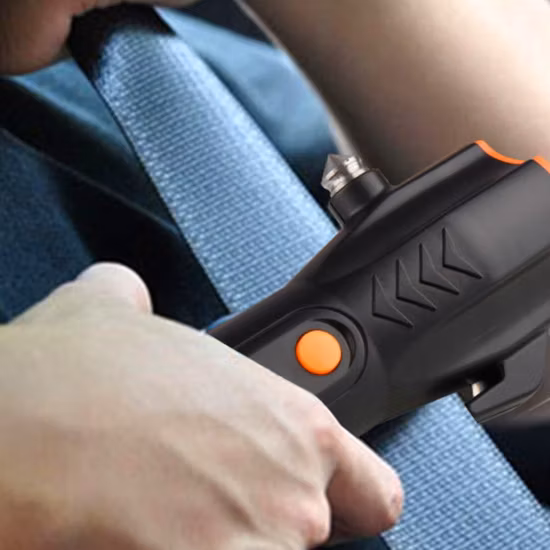 Carro de LED multifuncional dragão brilhante com tocha tática martelo de segurança